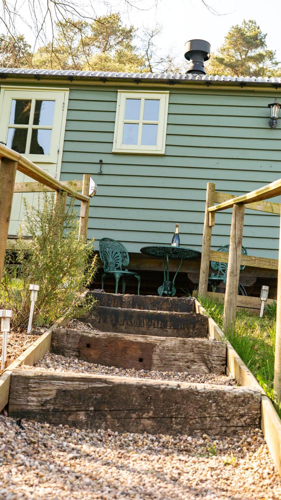 Гостьовий будинок Lavender Retreat With Private Hot Tub Upper Hulme Екстер'єр фото