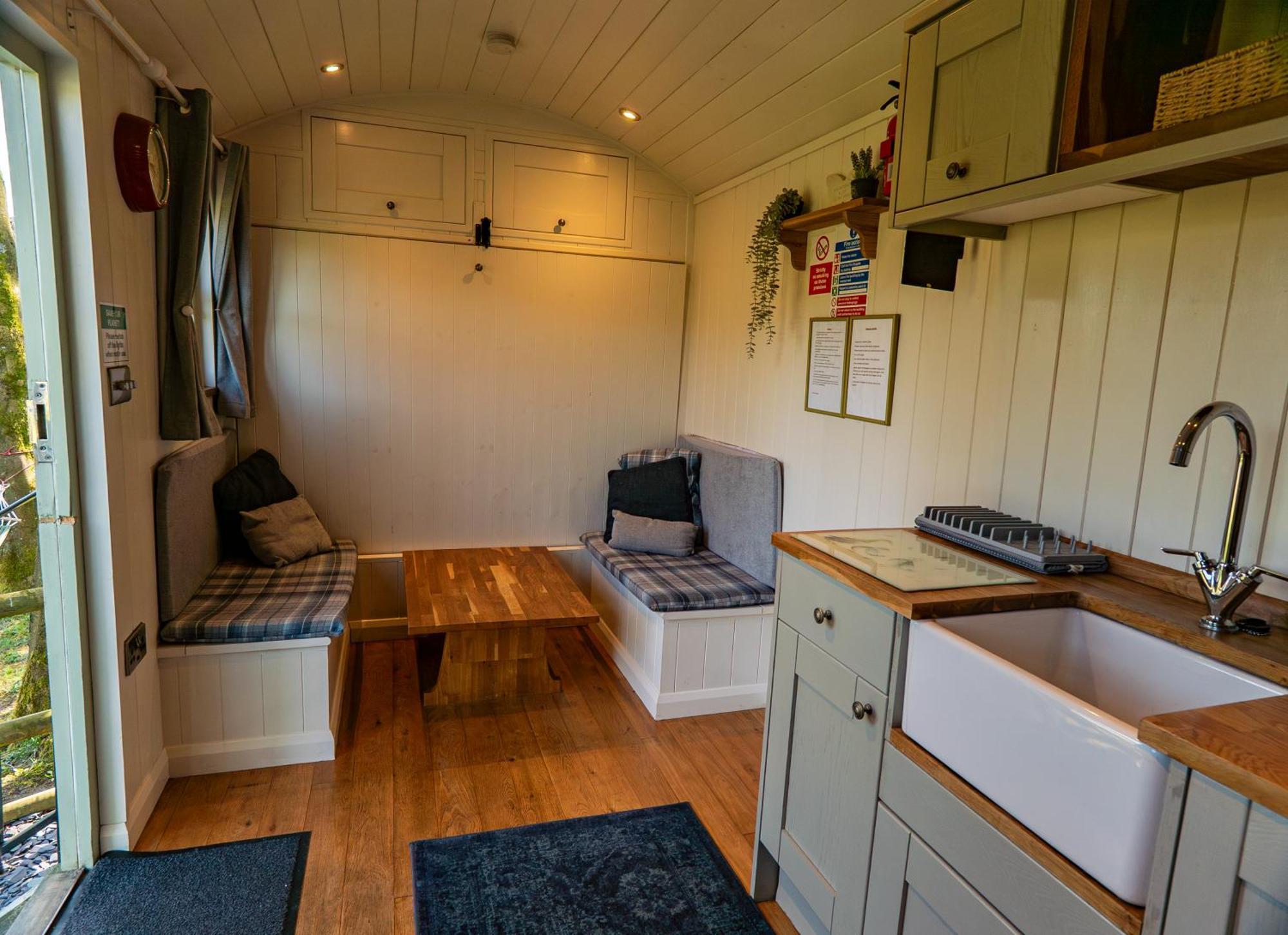 Гостьовий будинок Lavender Retreat With Private Hot Tub Upper Hulme Екстер'єр фото